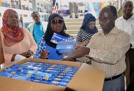Ukhty daynat akimuimbia biarus live holini. Naibu Waziri Wa Afya Zanzibar Atembelea Kambi Ya Maafa Zanzibar Mtaa Kwa Mtaa Blog
