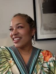 school daze indeed! 📚 🙋🏽‍♀️ Wandering the halls of St. Mary's Academy  (est. 1889) again took me right back! The new seniors' solarium is GORGEOUS  (so jealous we didn't have that luxury),