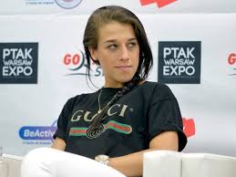 She began training muay thai at age 10 and has been doing mma since 2012. Joanna Jedrzejczyk Zyciorys Kim Jest Wiek Wzrost Waga Instagram Partner Dzieci