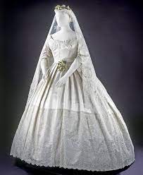 Fashions Of The 1800 S Wedding Dress England 1865 Silk Victorian Wedding Dress Vintage Gowns Wedding Dresses Vintage