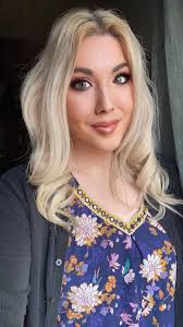 Can someone please put an elf in this picture?