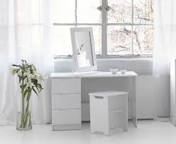 The Designs Are Beautiful Functional Vanity Table Equipped With A Mirror And Drawers Desks For Sal White Vanity Table Corner Dressing Table Corner Vanity Table