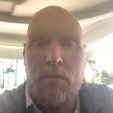 Ian Murphy (@iemurfturf)