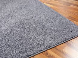 Schau dir unsere auswahl an hochflor teppich an, um die tollsten einzigartigen oder spezialgefertigten handgemachten stücke aus unseren shops für teppiche zu finden. Hochflor Velours Teppich Triumph Grau In 24 Grossen Ebay