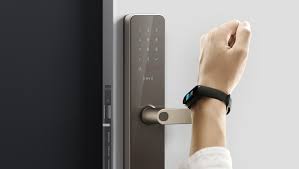 Sep 29, 2017 · smart lock automatically unlocks your phone based on certain conditions without prompting you to do anything. Xiaomi Mijia Smart Door Lock With Fingerprint Sensor And Nfc For 225 99
