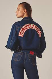 Subito a casa e in tutta sicurezza con ebay! Editorial Denim Past Future