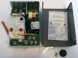 Operating range, high limit (c). Honeywell L8124a 1007 Triple Aquastat Relay