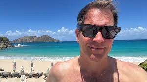 Hello, my beloved fans all over the world. I have officially signed a new  contract with NCIS. and I am getting ready to play Agent Leroy Jethro Gibbs  again...this new season will