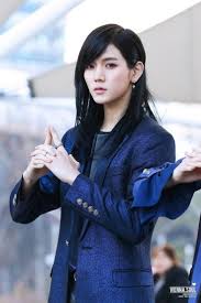 10 Male K Pop Idols You Forgot Had Long Hair Koreaboo Boys Long Hairstyles Long Hair Styles Kpop Hair