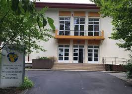 4279685 pe ordinul de plată sau mandatul poştal se vor menţiona următoarele: Clanul Universitarilor Din Alexandria O Afacere De Partid È›inutÄƒ De Mama Fiul È™i Nora