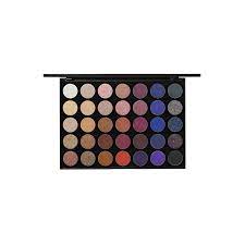 Keep all your metallic/foil hybrid shadows in one place with our black metal volume i eyeshadow palette. 10 Best Eyeshadows For Dark Skin 2021