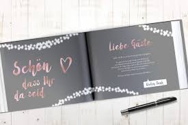 Sie übernehmen dabei die rolle der einleitung und führen thematisch passend auf die eigentlichen wünsche, die man an das brautpaar richten möchte, hin. Gastebuch Hochzeit Bigdaygraphix Innenseiten Einleitungstext Gastebuch Hochzeit Gastebuch Hochzeit Mit Fragen Hochzeit