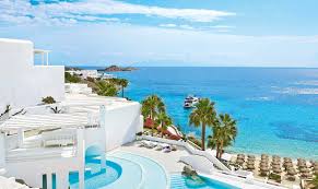 The dayclub offers a weekend pool party with cabanas framed in wood and draped in fabric, jute woven poufs, and stonework, all an ode to. Club Mykonos Blu Bei Cluburlaub De Buchen