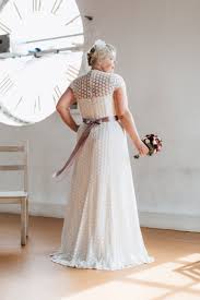 Brautkleid hochzeitskleid „star mit perlenbüste, cremeweiß, gr. Brautkleider Grosse 48 50 52 Uma Plus Size Braute Brautmode Brautkleid