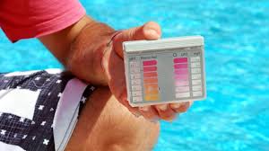 Poolchemie Welche Mittel Sie Fur Einen Sauberen Pool Benotigen