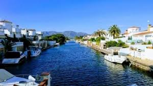 Wir sind ein deutschsprachiges familienunternehmen direkt vor ort. Wassertemperatur In Empuriabrava Spanien Im September