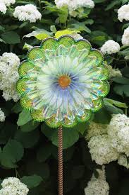 Vintage Glass Garden Art Flower Suncatcher Recycled Vintage Art Glass Sculpture Outdoor Decor Rainforest Dew Glass Garden Art Yard Art Garden Art