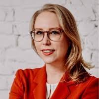 Helene Schuster's Instagram, Twitter & Facebook