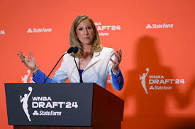 WNBA commissioner Cathy Engelbert's weak comments on social-media hate,  bigotry disappoint players - Chicago Sun-Times
