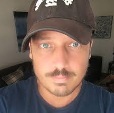 Sara Bowers's Instagram, Twitter & Facebook