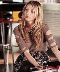 She's still a bombshell—but no longer a blond one! Blake Lively Straight Hair Google Search Gossip Girls Blake Lively Frisuren Madchenmode