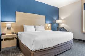 Due delle principali attrazioni naturalistiche della zona sono dove si trova quality inn? Quality Inn And Suites Hotel In Oakville On