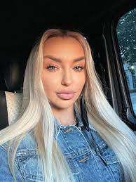 Bellie bloom escort : Private label