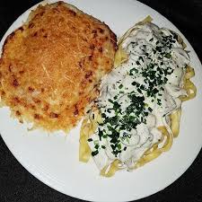 Recette Gourmande Sur Instagram Ce Soir Repas Inspire De Mykitchenetteciebyaicha Escalope De Poulet Gratine Au Four Tagliatelles Fraiche Sauce Boursin Champ