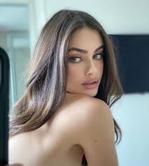 Predikat tersebut merupakan penghargaan tahunan bagi sosok wanita yang dianggap paling seksi oleh esquire. Ini Daftar 10 Wanita Tercantik Di Asia 2021 Ada Natasha Wilona Dari Indonesia Jaring Pos