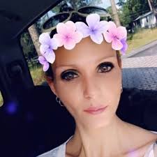 Leanna Grimes's Instagram, Twitter & Facebook