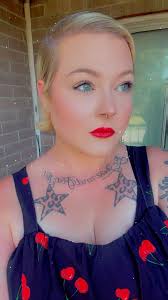 VISCIOUS CAT FIGHT!!!! AGHHHHH! Just kidding, Boss and Sarge are brothers  and cute as the dickens 🤗 I love them taking turns to knock eachother over  😂😂😂