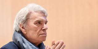 Découvrez la composition de la fortune de bernard tapie et son dernier classement parmi les 500 plus grandes fortunes de france. Arbitrage Tapie La Justice Ordonne La Liquidation Judiciaire De Ses Societes Le Point