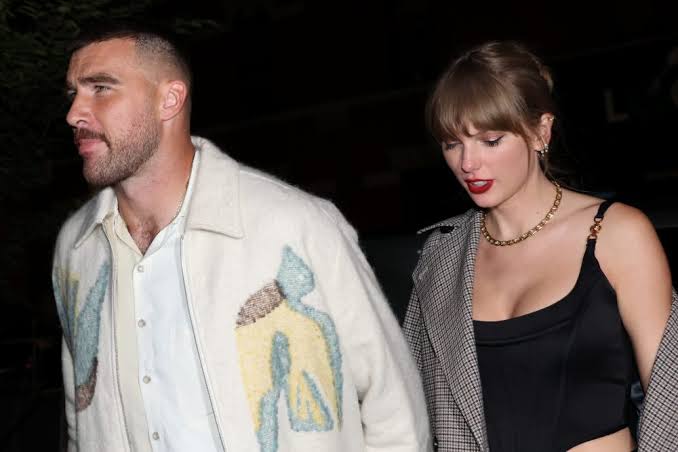 SNL: How Taylor Swift, Travis Kelce Pulled Off Their Cameo