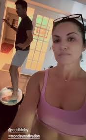 Marika Scott's Instagram, Twitter & Facebook