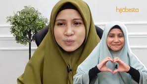Ustazah Asma Harun Juga Pergi Facial, Sudah Dididik Dari Zaman Remaja.  Bukan Membazir!
