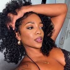 Vanessa Solano† (@vanessaasolanoo)