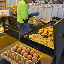 Start your weekend with the best seafood at wholesale prices with a FISH  BURGER BBQ! 🐟🍔 Every Saturday morning WA's fave seafood wholesaler, AJ  Langford (or better know as Kailis Bros) cook
