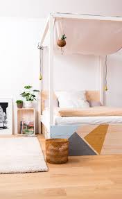 Um dir das ganze etwas zu erleichtern, im folgenden findest du anleitungen und ideen für betten zum selber bauen. Pin Auf Betten Jetzt Selber Bauen Diy
