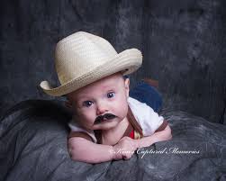 Outfit props ideas & baby poses. 2 Month Baby Photoshoot Ideas At Home Sinhala21 Blogspot Com