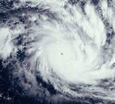 Ciclonul ce se formează în marea neagră va aduce ploi deosebit de abundente şi vânt foarte puternic în zona de est a ţării. Romania LovitÄƒ De Un Ciclon De Aer Polar AnunÈ› NeaÈ™teptat De La Anm Pentru Luna Iulie Impact
