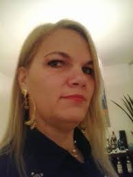 Laura Hilger's Instagram, Twitter & Facebook