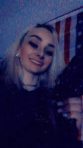 Kati Lee's Instagram, Twitter & Facebook