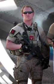 Seal Team Six Memoirs Of An Elite Navy Seal Sniper Ready For Combat Rob O Neill On Duty He Spent 16 Years In The Navy After Gorwing Up In Butte Montana And Rose Navy Seals Us Navy Seals Military Girlfriend
