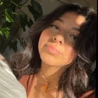 Lorena Tarin's Instagram, Twitter & Facebook