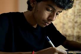 Framing Stories with The Little Lens