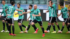 Holders real madrid edged towards the last 16 of the champions league, but disturbances between visiting. Jak Legia Warszawa Bedzie Swietowala Mistrzostwo Polski Sport Tvp Pl