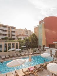 Each seaside and mountain residence résidence pierre & vacances premium les crets accepts these cards and reserves the right to temporarily hold an amount prior to arrival. Premium Residenz Port Prestige Pierre Vacances