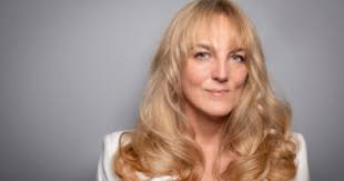 Podświadomość jako klucz do transformacji: Wywiad z Kingą Witczak o  holistycznej pracy nad sobą