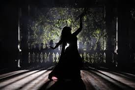 Indian women are known for their unbelievably gorgeous hair. Sarpathathwa The Serpent Wisdom A Beautiful Short Film By Indian Classical Dancer Methil Devika L A Dance Chronicle