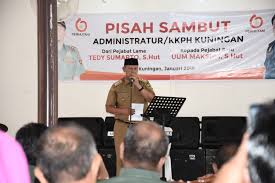Selamat hari guru untuk semua guru di indonesia. Bupati Hadiri Pisah Sambut Adm Kph Kuningan Pemerintah Kabupaten Kuningan